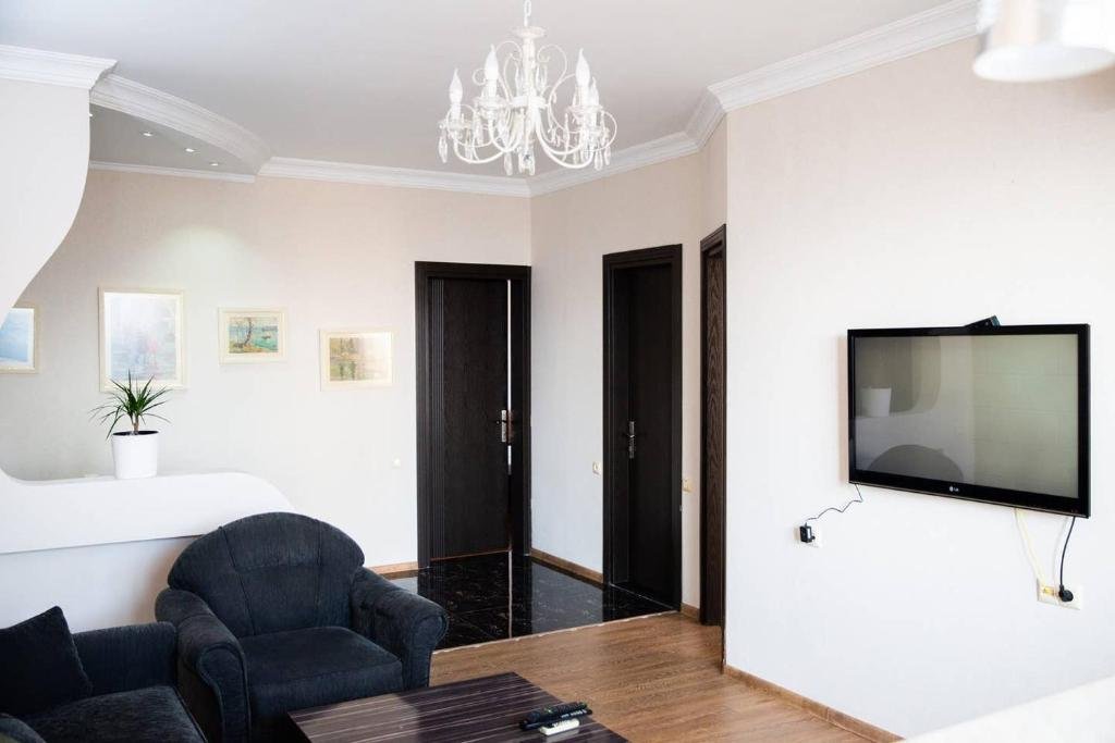 Батуми: ?2Br Stylish Apt W Balcony In The Heart Of Batumi?