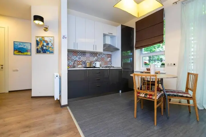 Тбилиси: Wehost Studio With Balcony