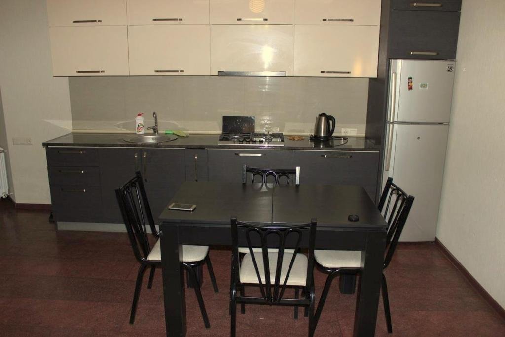 Тбилиси: 1 bedroom apartment in Simon Kandelaki 33