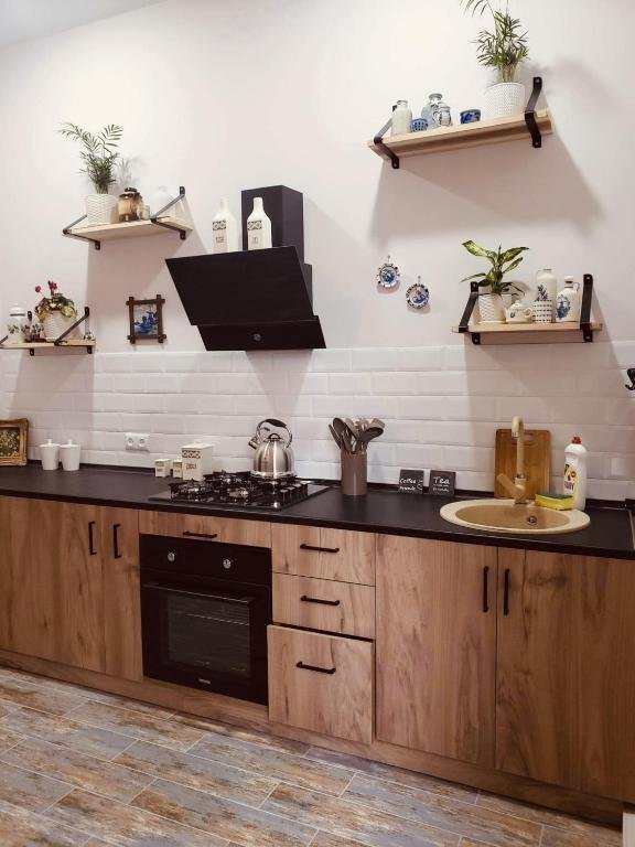 Кобулети: 3-Bedroom Apartment in Kobuleti