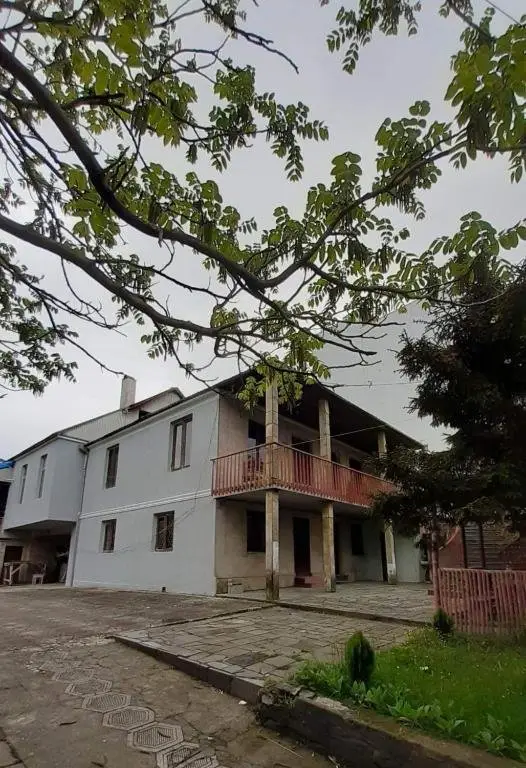 Кобулети: 3-Bedroom Apartment in Kobuleti
