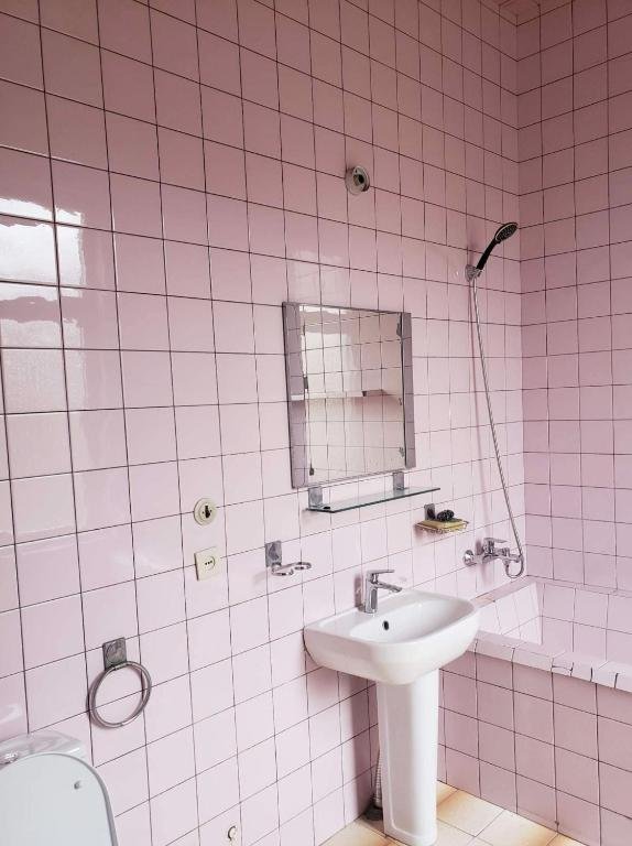 Кобулети: 3-Bedroom Apartment in Kobuleti