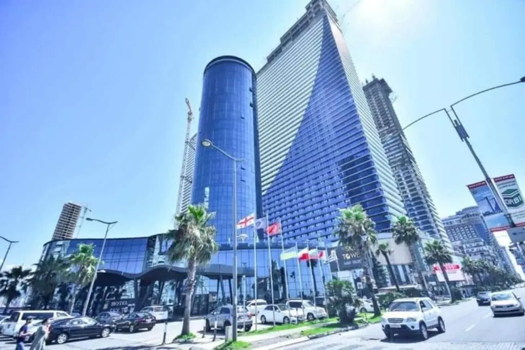 Батуми: 100 m view on the the sea Orbi City