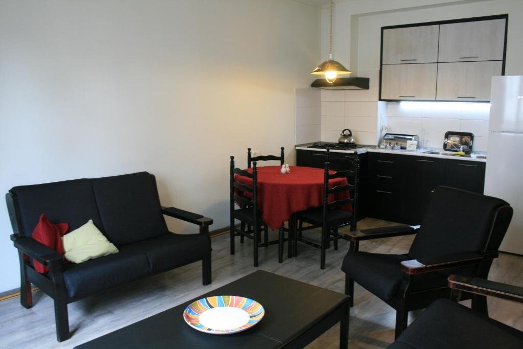 Тбилиси: Bright and Cozy Apartment Near Vake Park