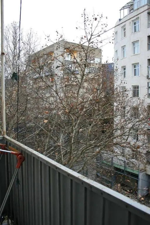 Тбилиси: Bright and Cozy Apartment Near Vake Park