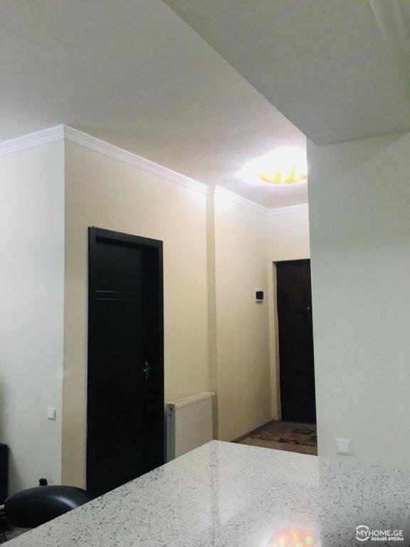 Тбилиси: Apartment on Nutsubidze street
