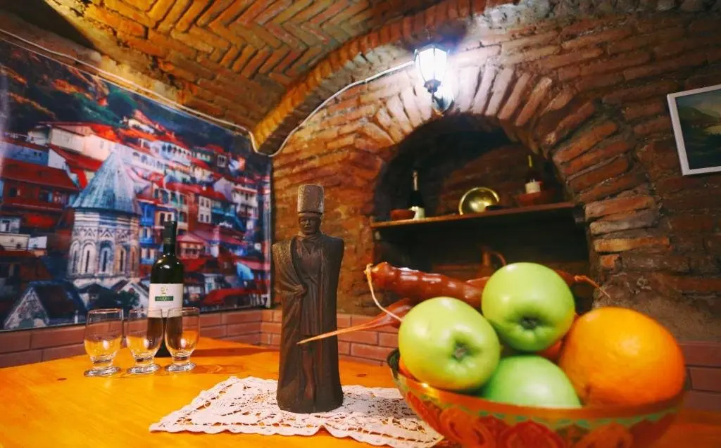 Тбилиси: Apartment on Freedom Square Diuma Street