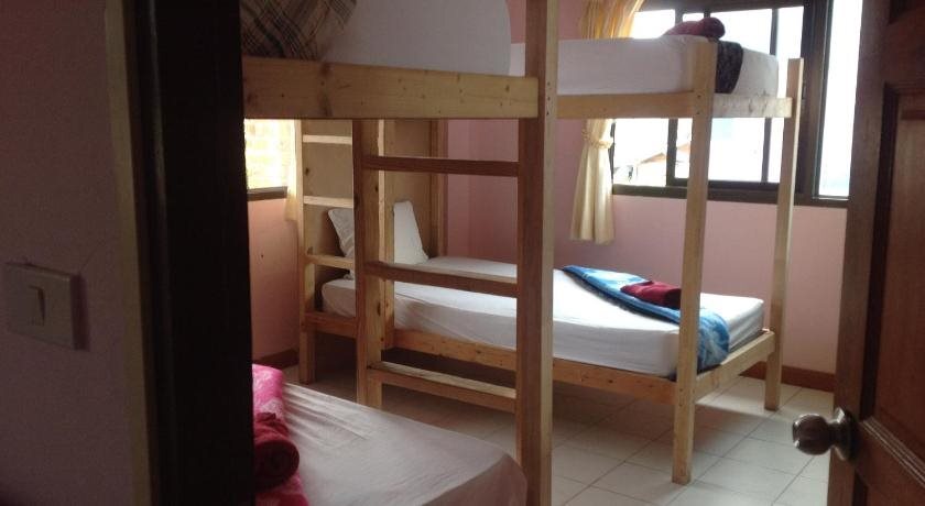 Самуи: Coconut House Chaweng Hostel