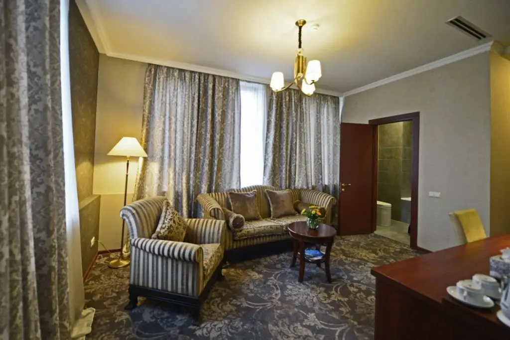 Тбилиси: Astoria Tbilisi Hotel