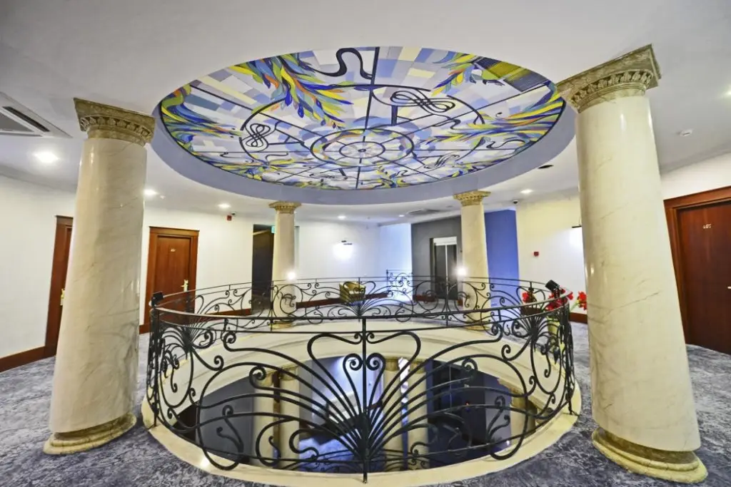 Тбилиси: Astoria Tbilisi Hotel