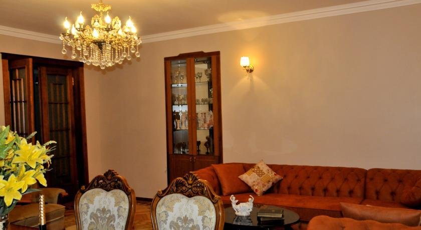 Батуми: Apartment Lermontovi