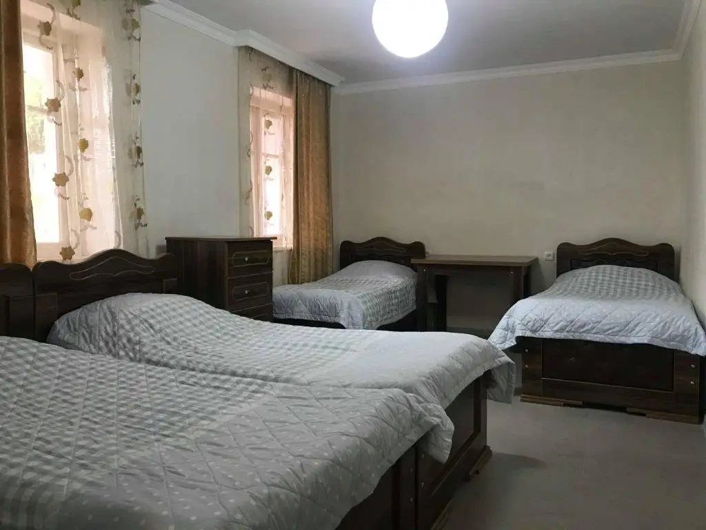 Амбролаури: Guest House Racha