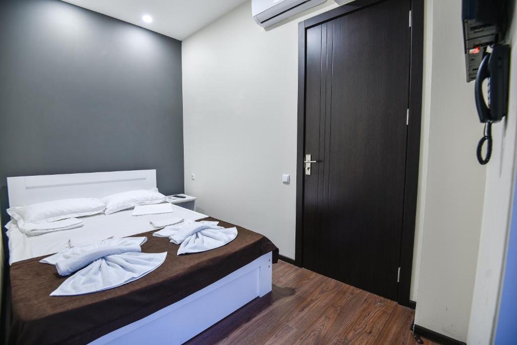 Тбилиси: Hotel Avangard