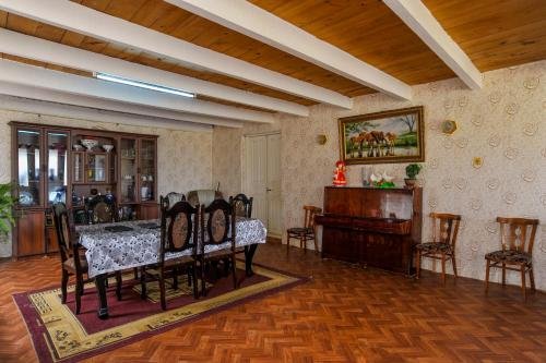 Анаклия: kikliko House