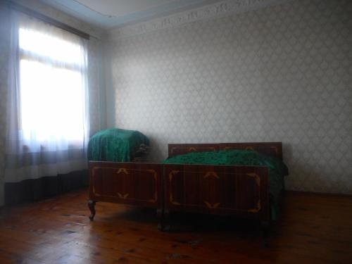 Анаклия: Iuza House