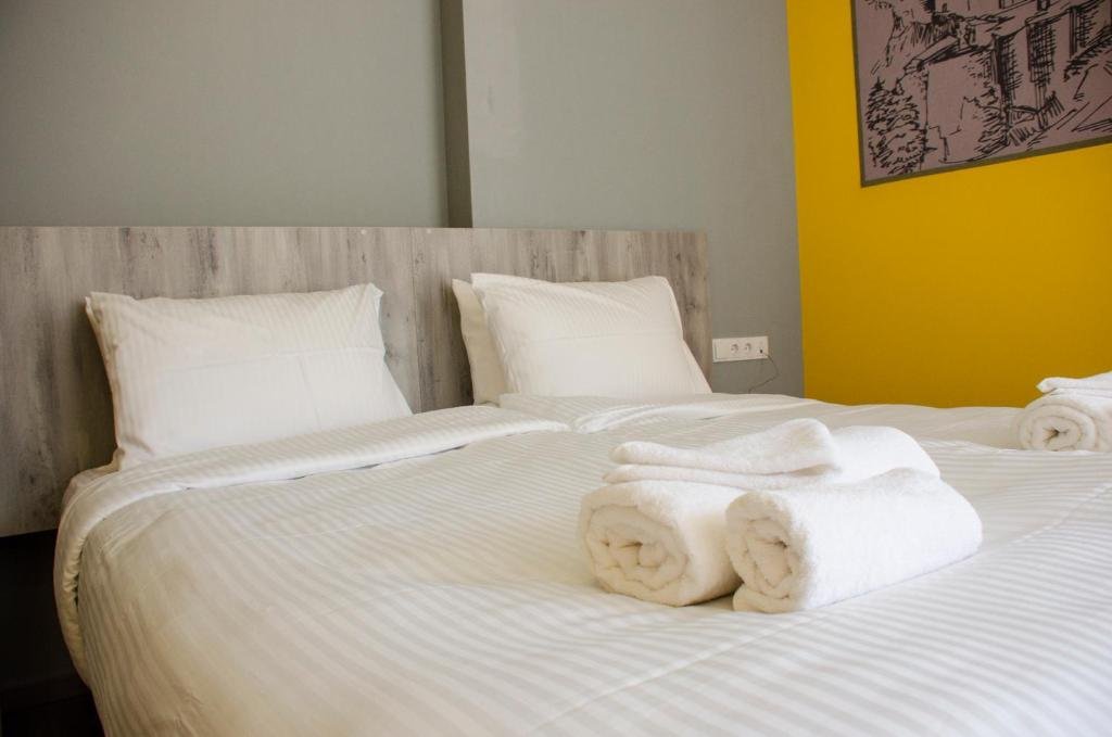 Тбилиси: Atoneli Hotel