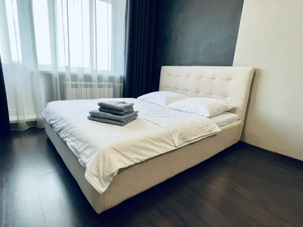 Томск: Apartamenty Vozle Izumrudnogo Goroda Apartments