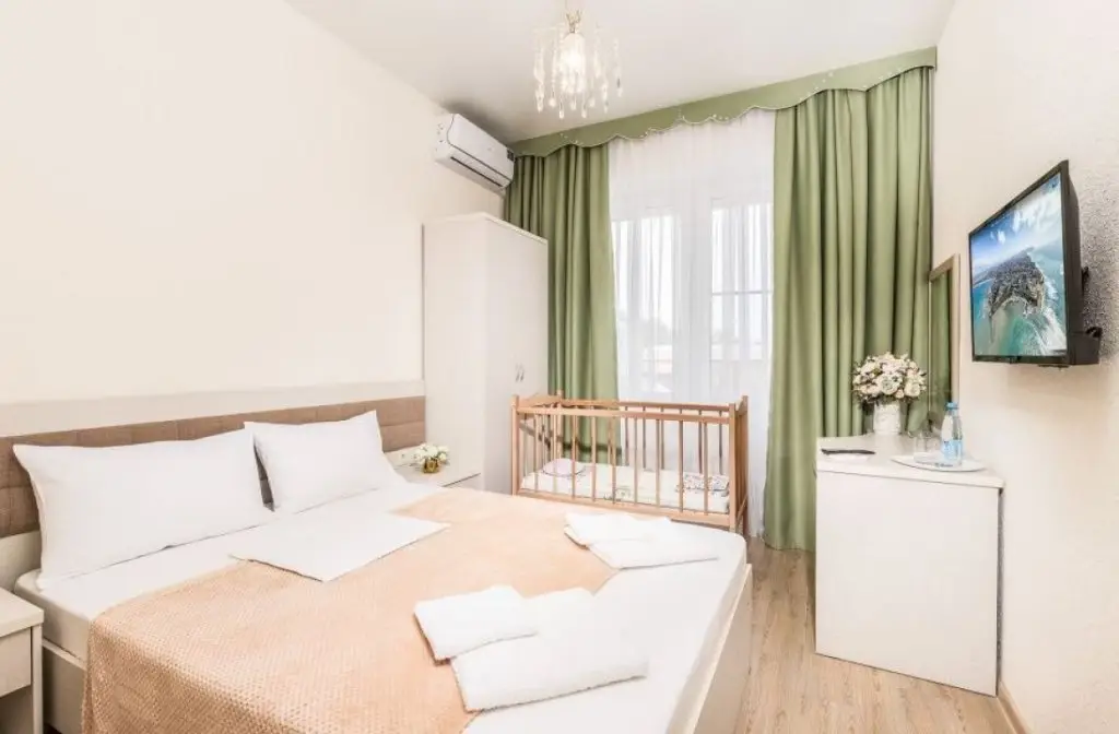 Витязево: Seven Seas Hotel
