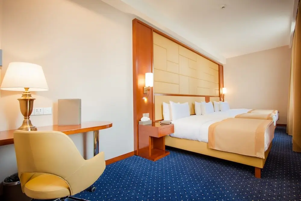 Тбилиси: New Tiflis Hotel