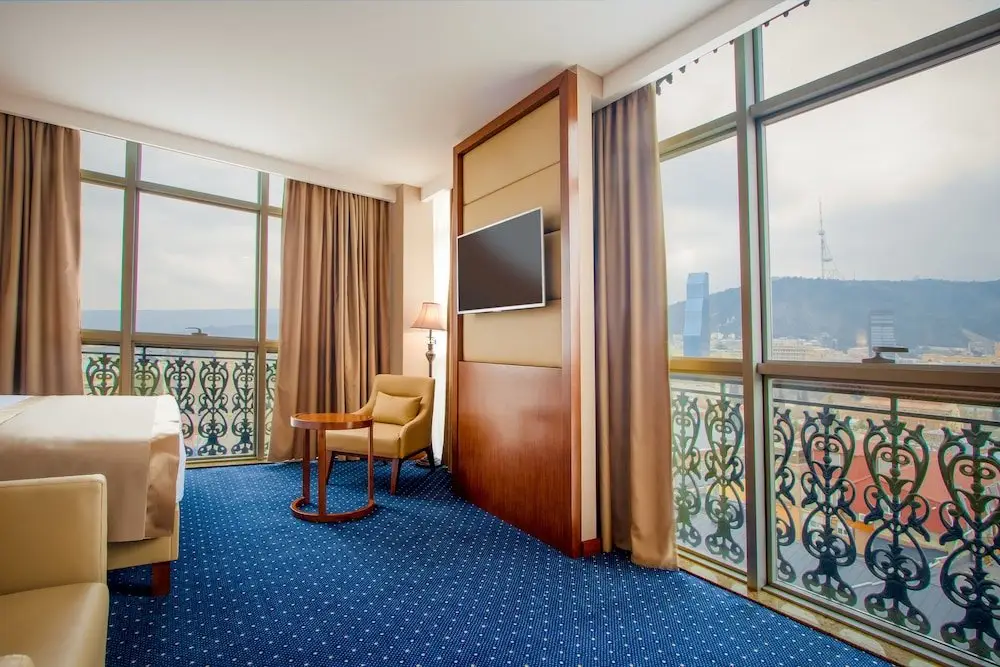Тбилиси: New Tiflis Hotel