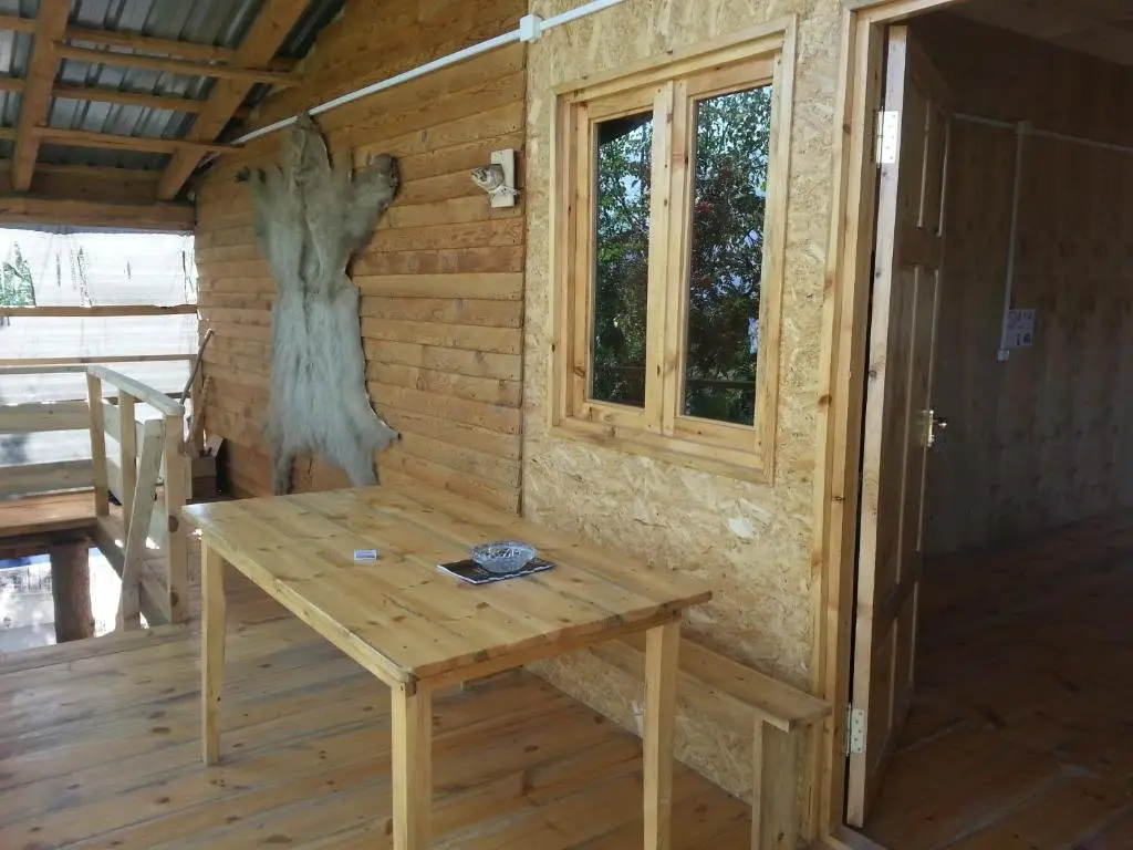 Омало: Guest House ALUDA