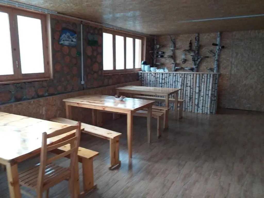 Омало: Guest House ALUDA