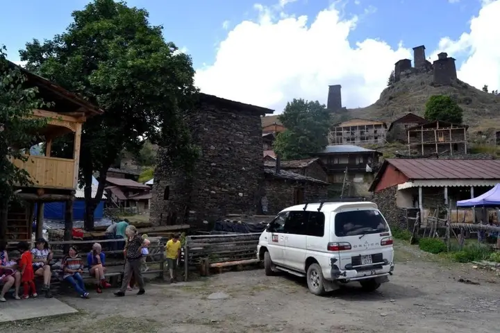 Омало: Guesthouse Tushetian Tower