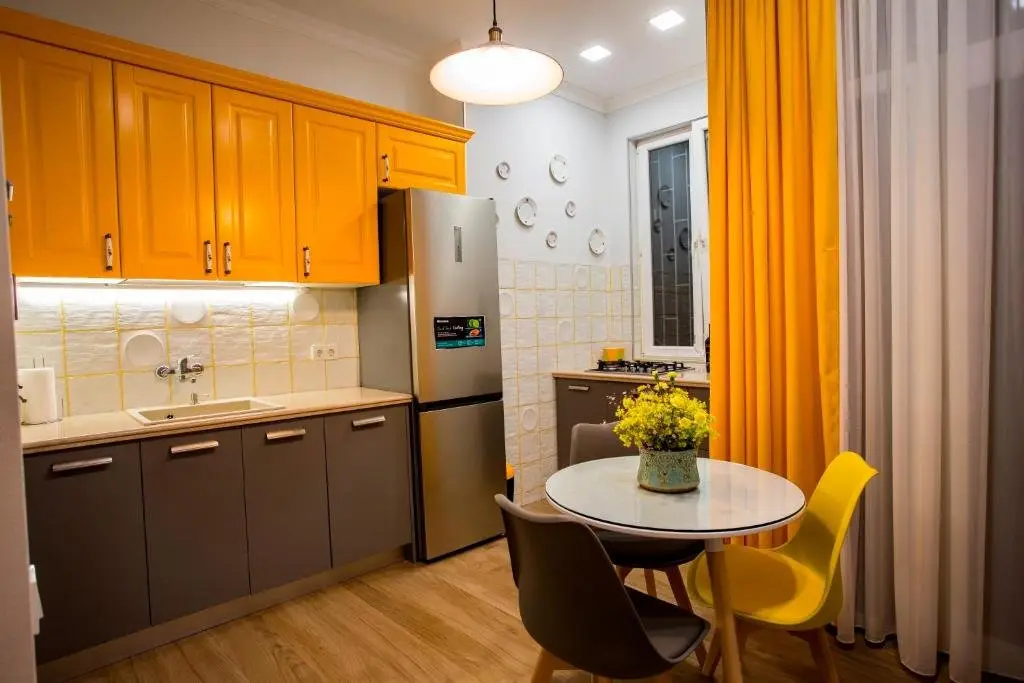 Тбилиси: Yellow apartment in Avlabari