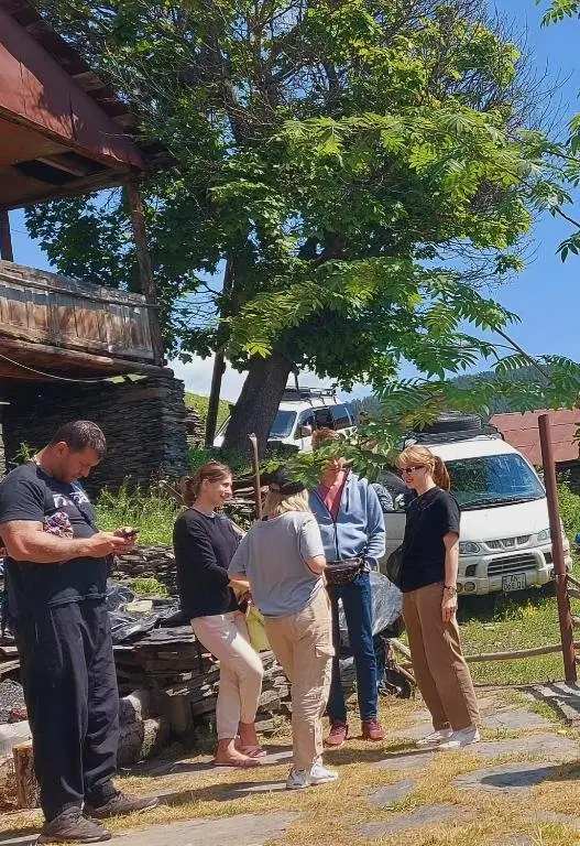 Омало: ციხის ძირი