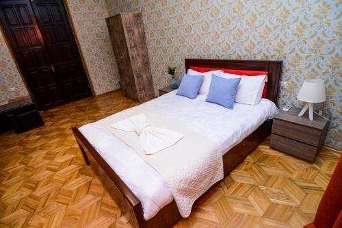Тбилиси: Check Inn Tbilisi