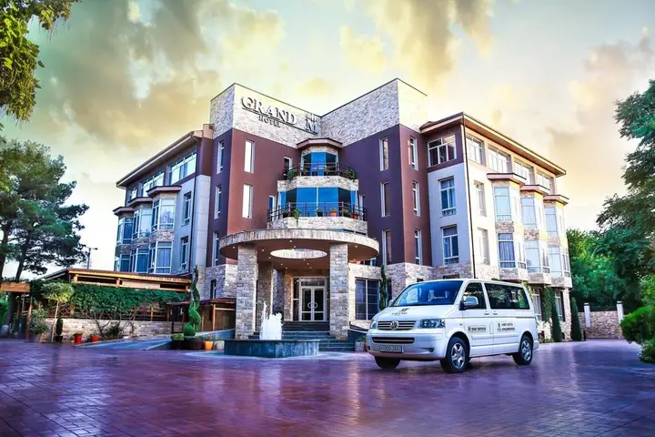 Навои: Grand M Hotel