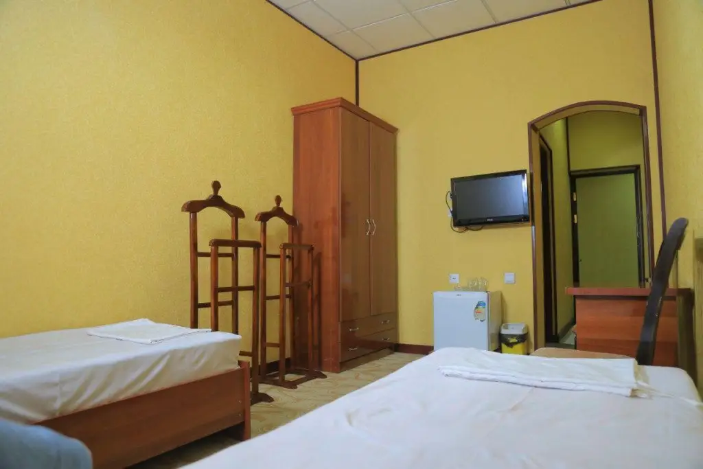Дангара: Dang'ara Hotel