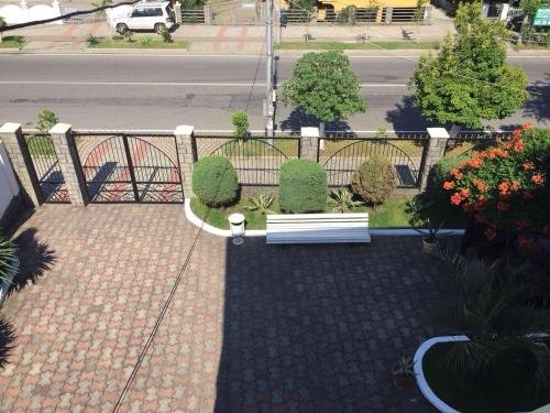 Кобулети: George's House