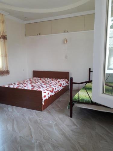 Кобулети: Emzari's Apartment