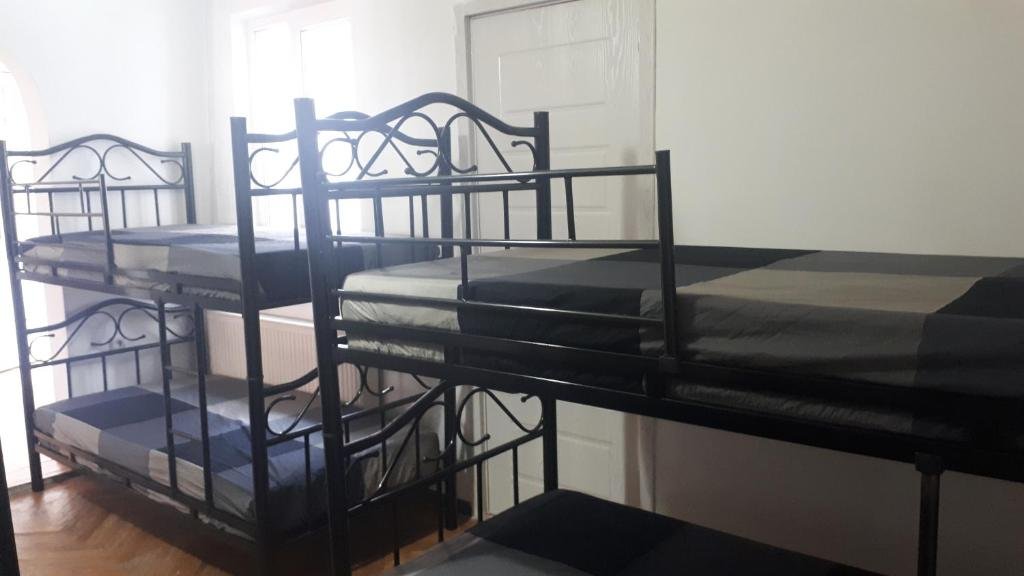 Батуми: Enjoy The Hostel