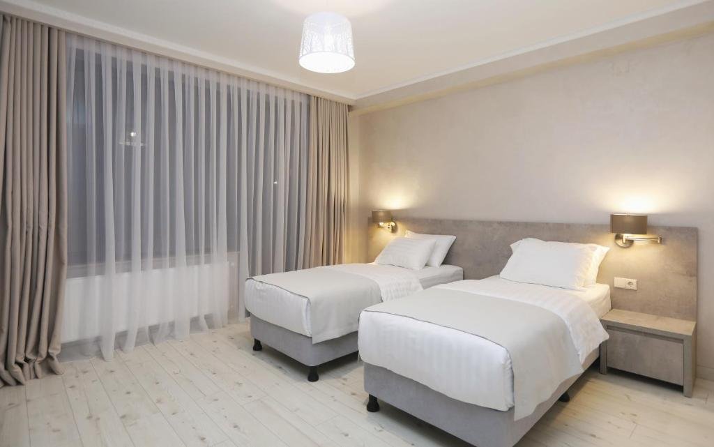 Местиа: Sunset Terrace Mestia