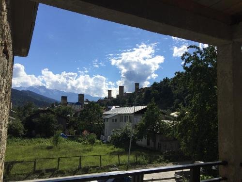 Местиа: Teona's Guesthouse in Mestia