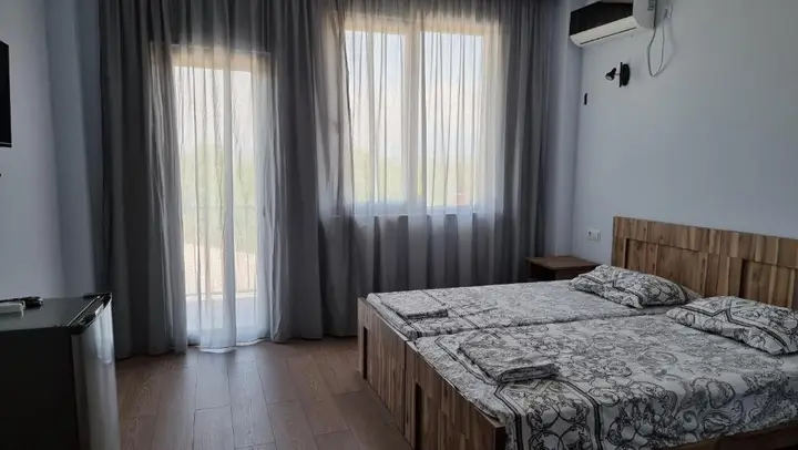 Кобулети: French Hotel