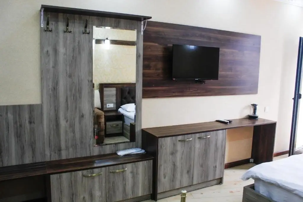 Батуми: EMEG Hotel