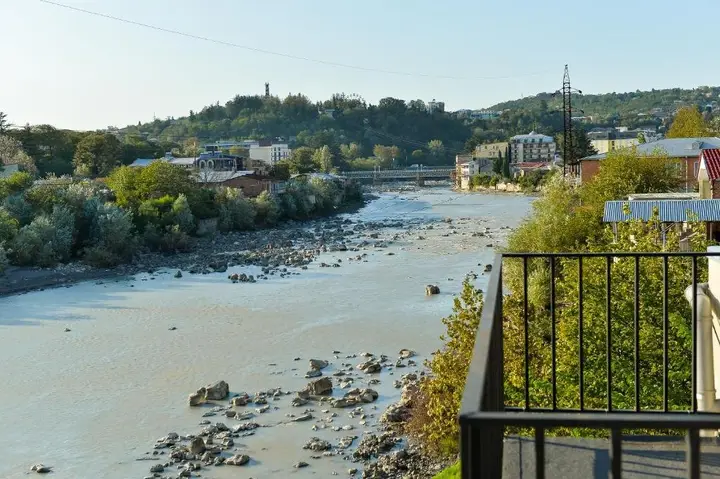 Кутаиси: Four Seasons Riverside