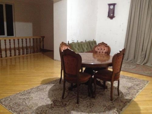 Телави: Data's House
