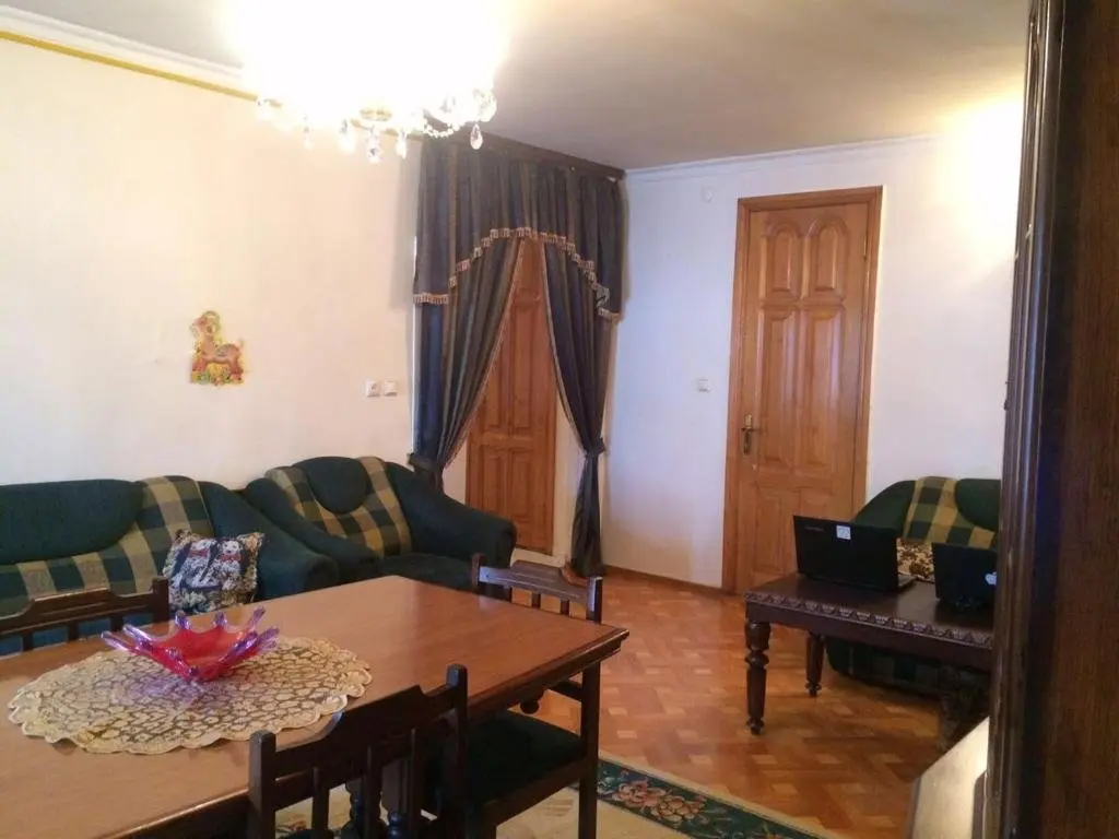Батуми: Apartament on Parnavaz Mepe 59