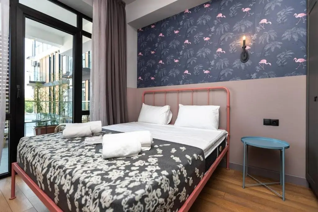 Тбилиси: Wehost Apartment pool & gym