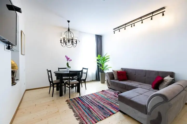 Тбилиси: Wehost Apartment behind Opera House