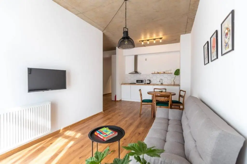 Тбилиси: Wehost Apartment Close to Agmashenebeli
