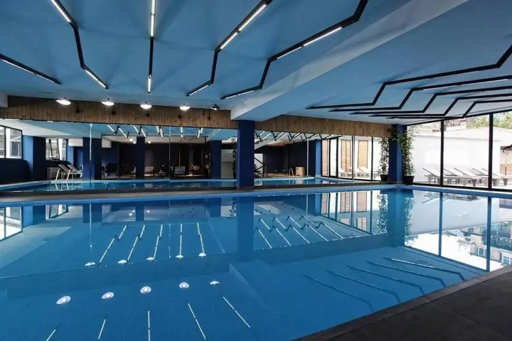 Тбилиси: Wehost Pool and Gym Apartment
