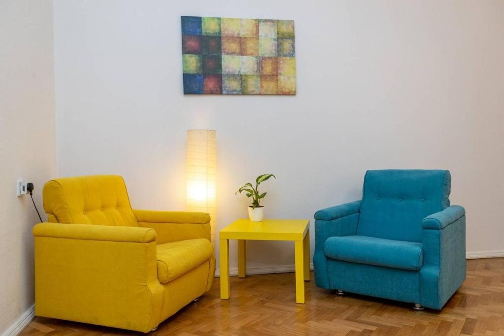 Тбилиси: Wehost Apartment in a prestigious area
