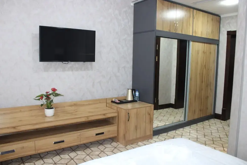 Навои: Zarafshan Grand Hotel In Navai