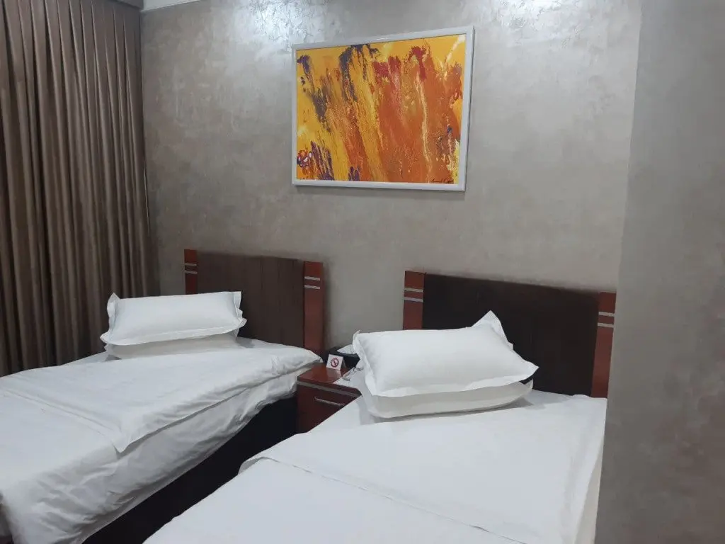 Маликрабат: Zarafshan Grand Hotel in FIEZ