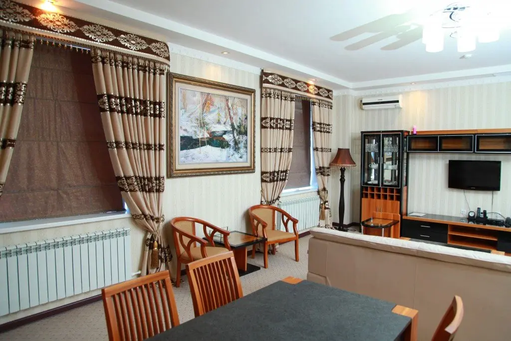 Маликрабат: Zarafshan Grand Hotel in FIEZ